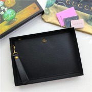 16위 GUCCI 구찌 마몬트 클러치 475317