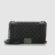 CHANEL 샤넬 보이백 캐비어 미듐 A67086