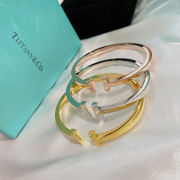 12위 Tiffany & Co 티파니 T 스퀘어 브레이슬릿 팔찌