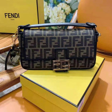  Fendi 펜디 바게트백 브라운 컬러