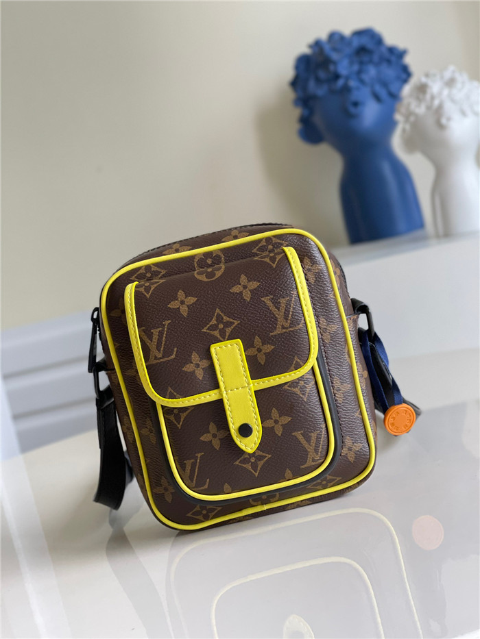 LOUIS VUITTON 루이비통 미니 크로스백 M69404