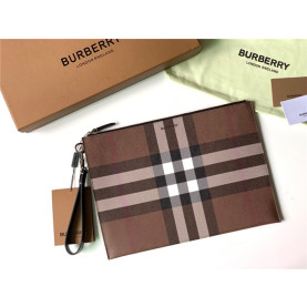 ★(판매완료)★ Burberry 버버리 남여공용 클러치 34x24cm 국내배송바로가능