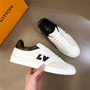 38위 LOUIS VUITTON 루이비통 남성용 스니커즈 L96401