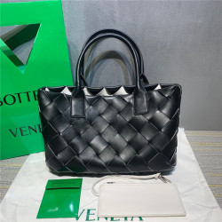 BOTTEGA VENETA 보테가 베네타 미니 토트백 B69321