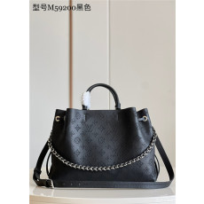  LOUIS VUITTON  루이비통 벨라 토트 M59200