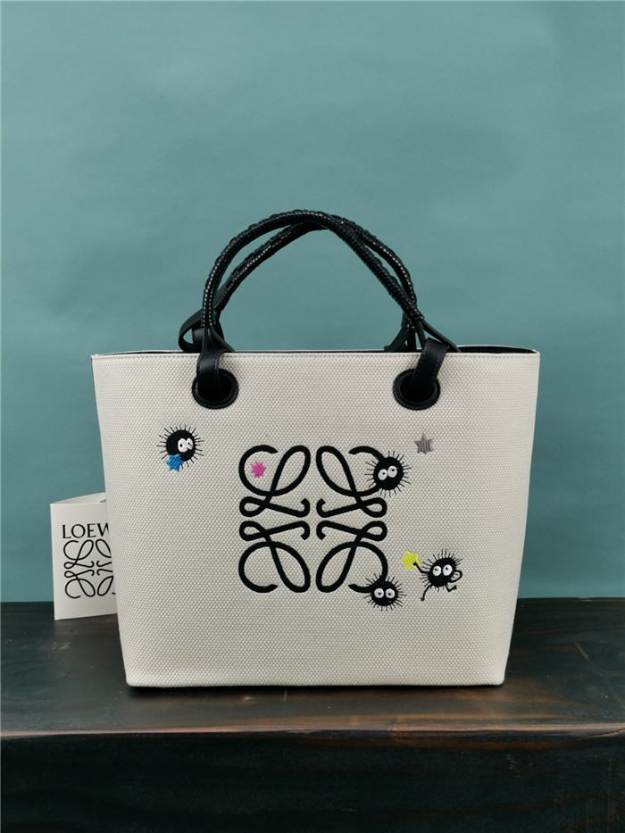 LOEWE 로에베 아나그램 토트백 L69088