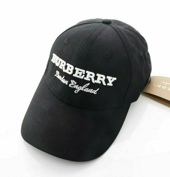 BURBERRY  버버리 로고자수 볼캡