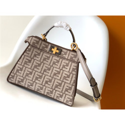 Fendi   펜디 아이코닉 피카푸 아이씨유 스몰백 F8327