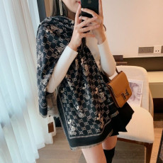 GUCCI 구찌 X 디즈니  로고 숄 양면 머플러