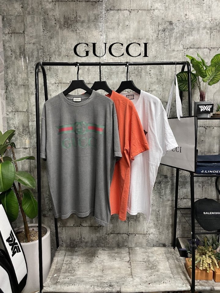 GUCCI 구찌 그린로고 피그먼트