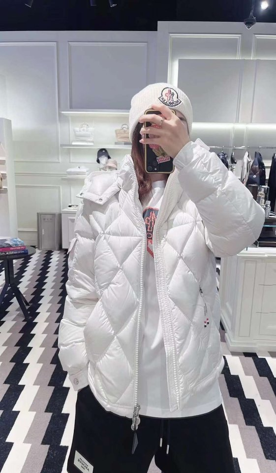 MONCLER 몽클레어 아베롤 쇼츠 패딩