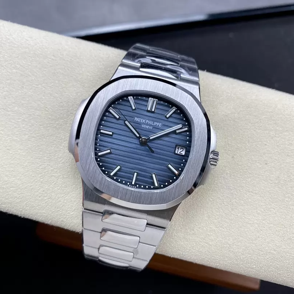 PATEK PHILIPPE 파텍필립 노틸러스 블루 다이얼 5811