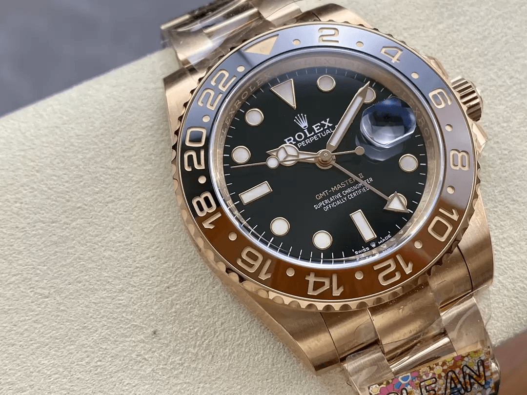 ROLEX 로렉스 GMT마스터2 루트비어 검판 금통 40mm