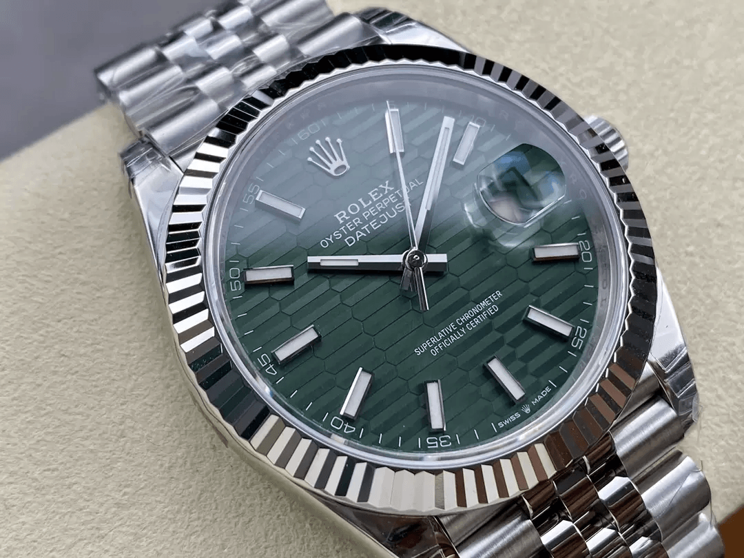 ROLEX 로렉스 데이저스트 그린 벌집 다이얼 41mm 쥬빌레