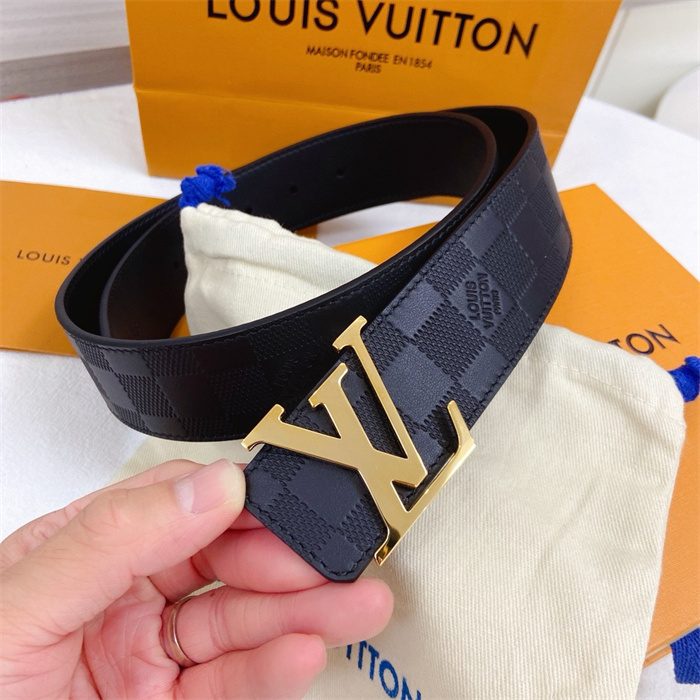 LOUIS VUITTON 루이비통 남성용 벨트 4.0CM L90698-4 2024/신상