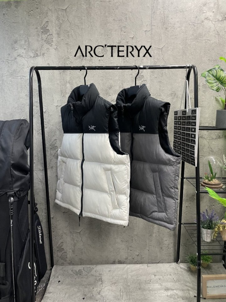 ARCTERYX 아크테릭스 패딩조끼