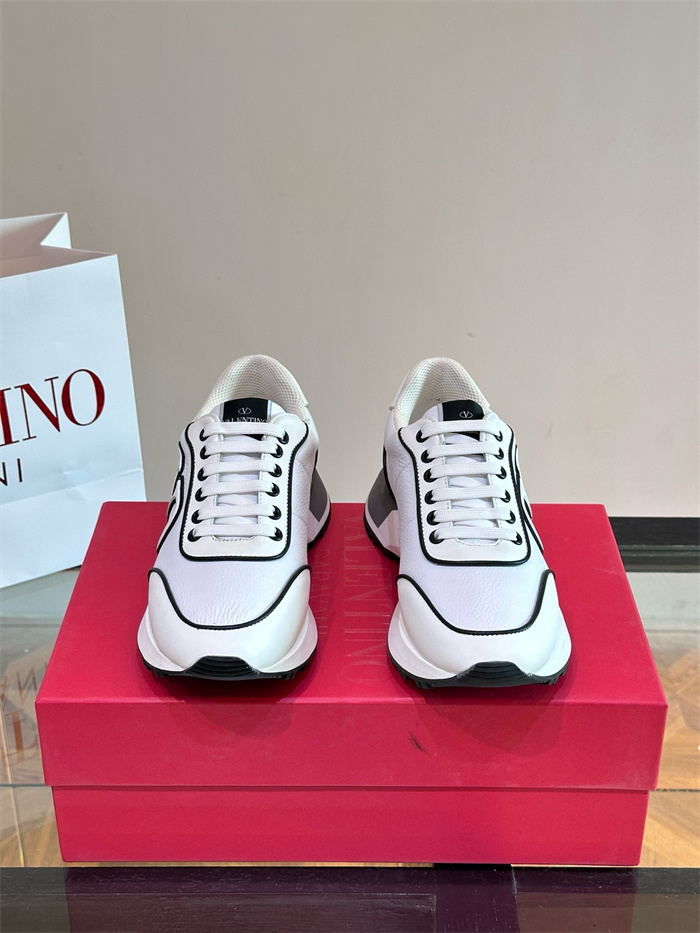 VALENTINO 발렌티노 남성용 스니커즈 V99769-1 2024/신상 2COLOR