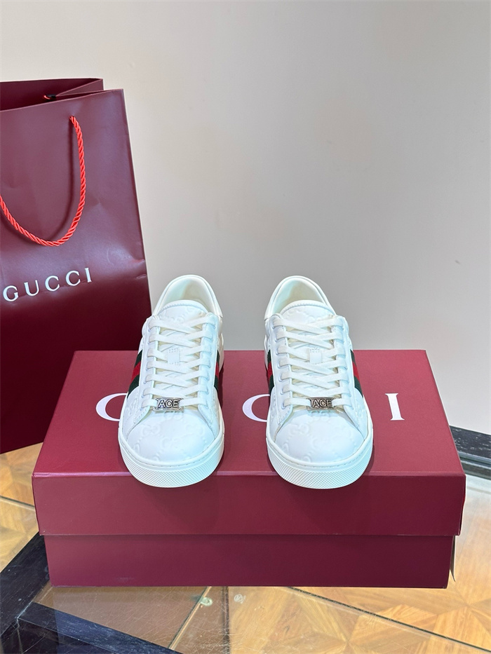 GUCCI 구찌 남여공용 스니커즈 G89725-2 2024/신상