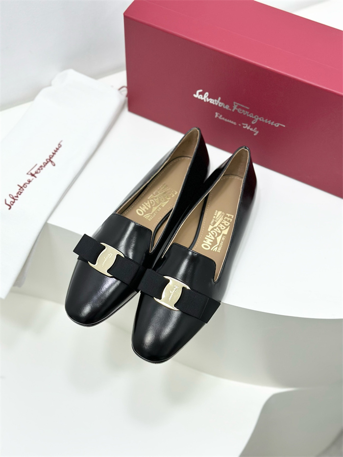 FERRAGAMO 페레가모 여성용 로퍼 F64221-2 2024/신상 2COLOR