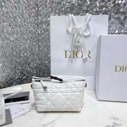 DIOR 디올 트래블 노마드 스몰 파우치 S5553