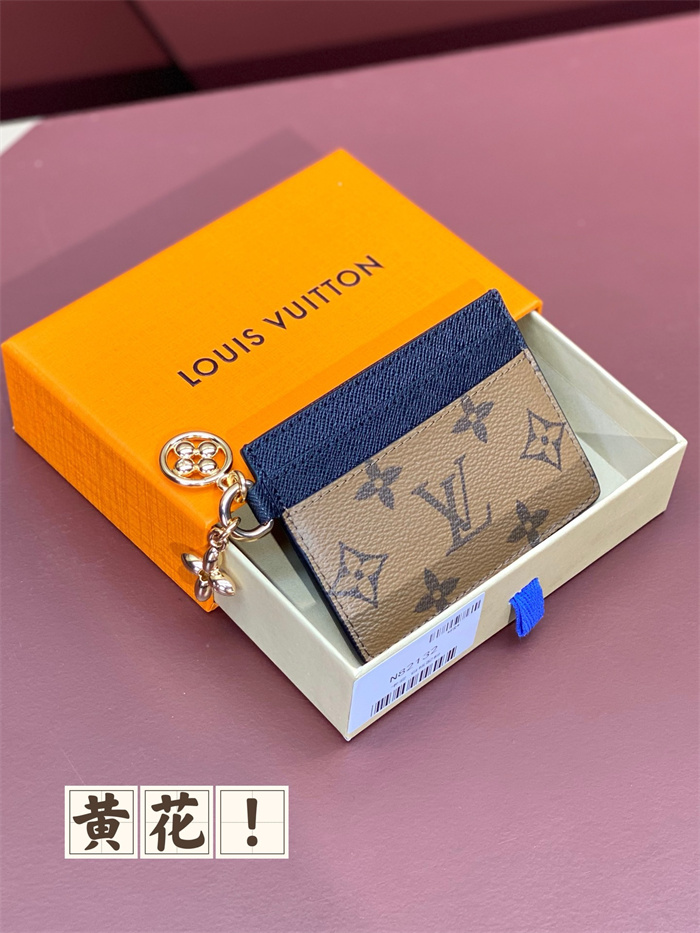 LOUIS VUITTON 루이비통 홀더 앙프렝뜨 카드/명함지갑 M82132 2024/신상