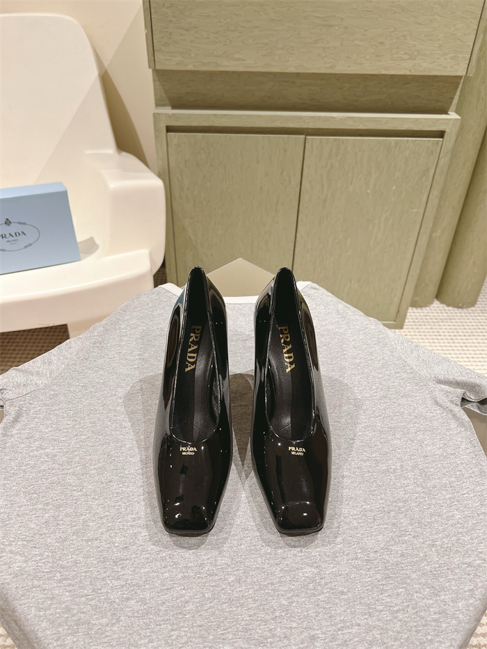 PRADA 프라다 여성용 구두 (굽높이6.5CM) P66353-2 2024/신상 2COLOR