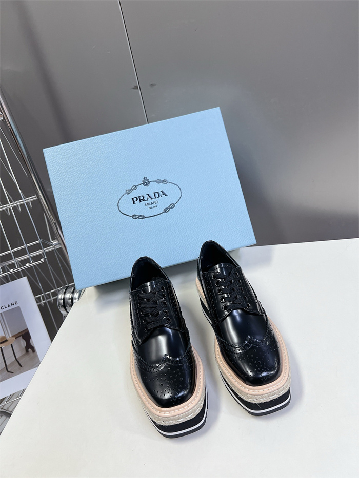 PRADA 프라다 여성용 로퍼 P56513-2 2024/신상 2COLOR