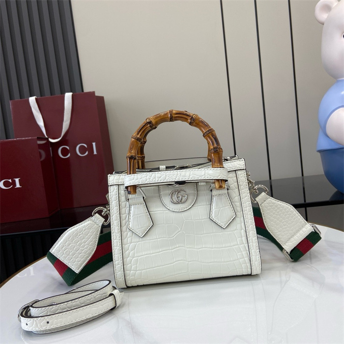 GUCCI 구찌 다이애나 미니 토트백 702732 2024/신상 3COLOR