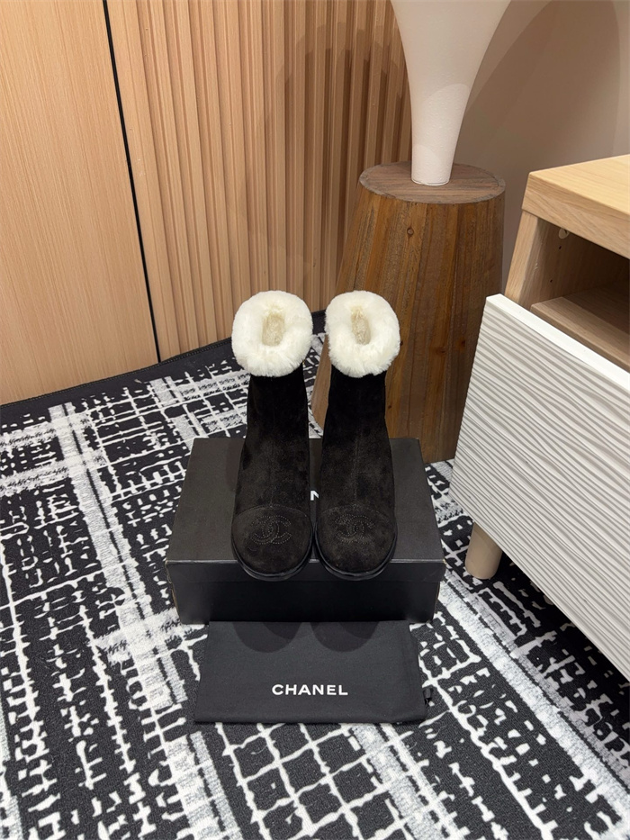 CHANEL 샤넬 여성용 스노우 부츠 C76857-1 2024/신상 2COLOR