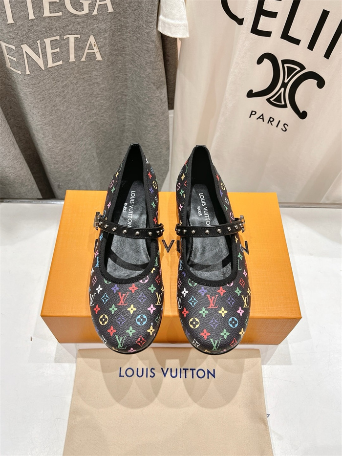 LOUIS VUITTON 루이비통 여성용 단화 L65261-1 2024/신상 2COLOR