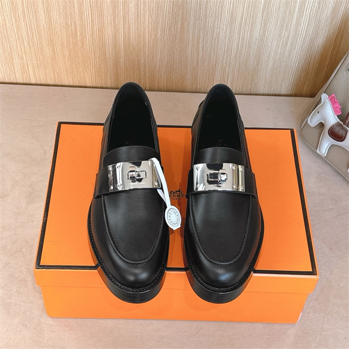 HERMES 에르메스 여성용 로퍼 H69599-2 2024/신상 2COLOR