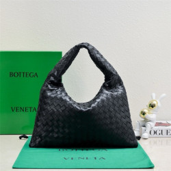 BOTTEGA VENETA 보테가베네타 홉 스몰 토트백 763966 2024/신상 9COLOR