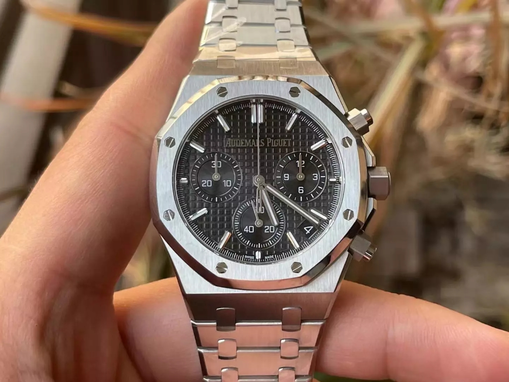 AUDEMARS PIGUET 오데마피게 로열오크 크로노그래프 블랙 다이얼