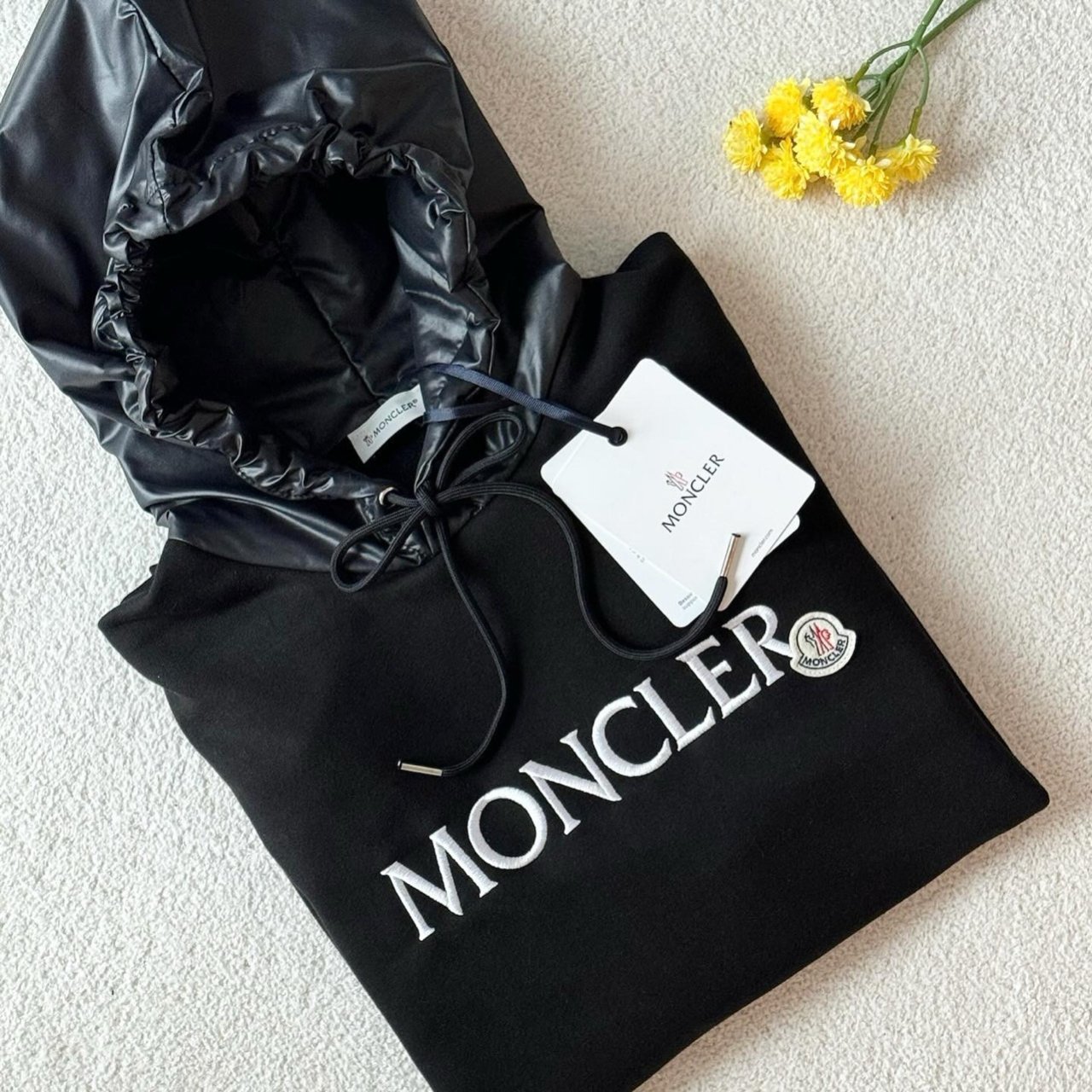 MONCLER 몽클레어 로고 패치 개버딘 나일론 후드