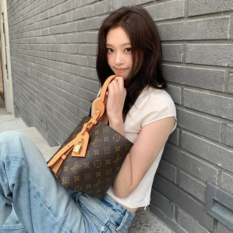 1위 LOUIS VUITTON 루이비통 올인BB M12925