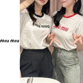MIUMIU 미우미우 배색 레터링 티셔츠 2COLOR