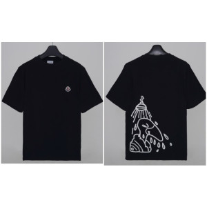 ●5월 판매 4위● MONCLER 몽클레어 고무패치 자수반팔 2COLOR