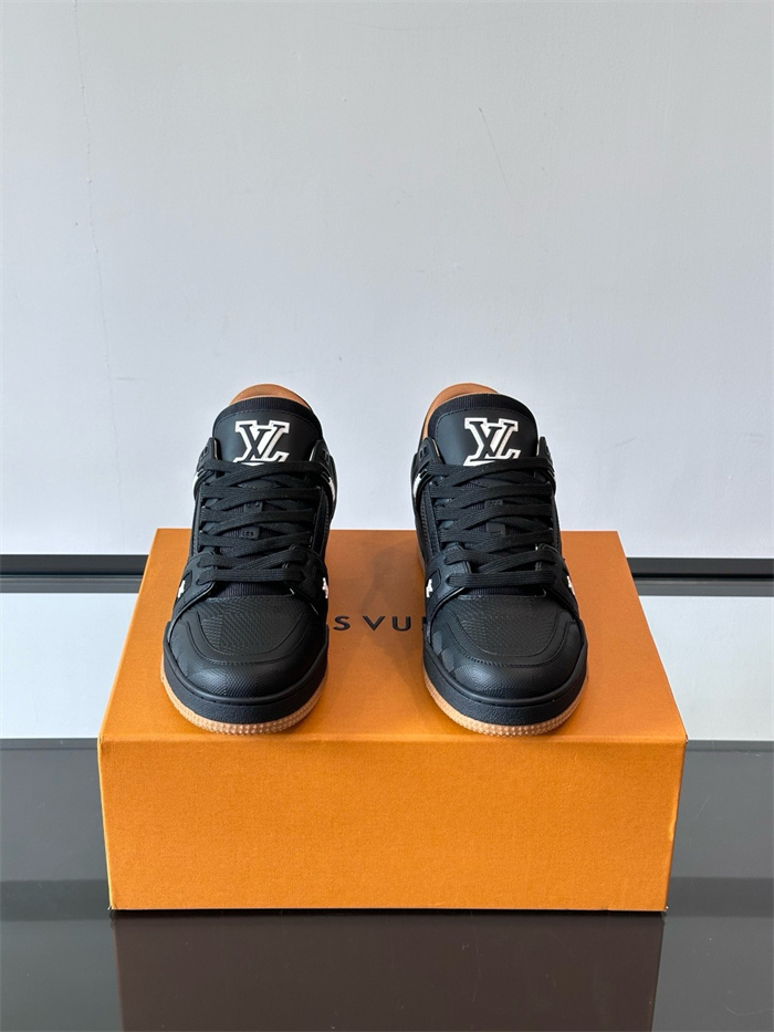LOUIS VUITTON 루이비통 남성용 스니커즈 L88442 2COLOR