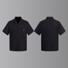 PRADA 프라다 메탈 플레이트 오픈 카라 쇼트 슬리브 셔츠