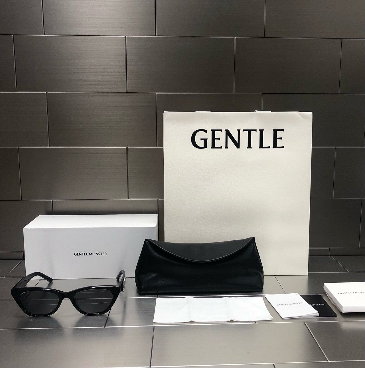 GENTLE MONSTER 젠틀몬스터 선글라스 MM208