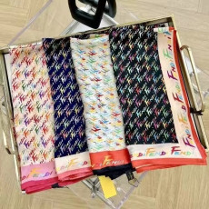 FENDI 펜디 실크 사각 스카프