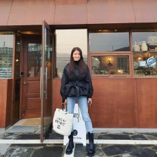 PRADA 프라다 빅포켓 바람막이 (이시영 바람막이)