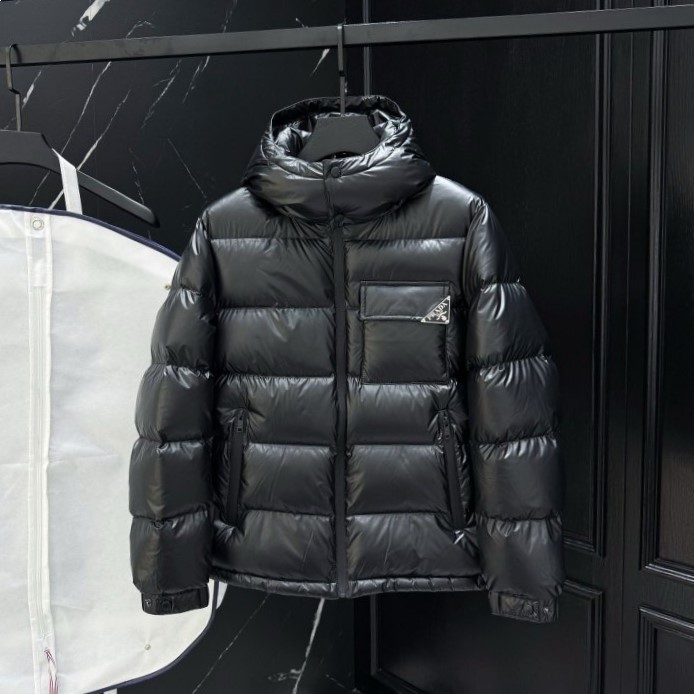 PRADA 프라다 리나일론 다운 패딩 2COLOR