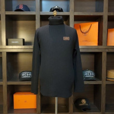 BURBERRY 버버리 가슴 패치 터틀넥