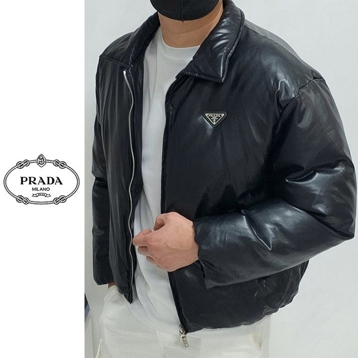 PRADA 프라다 삼각 로고 레더 패딩