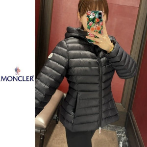 MONCLER 몽클레어 후드 숏패딩 자켓