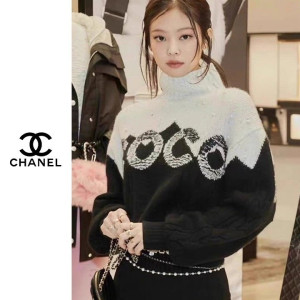 CHANEL 샤넬 코코 배색 니트