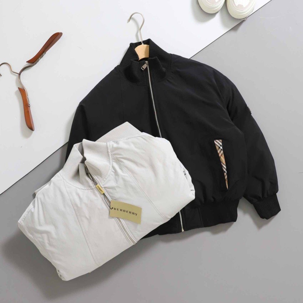 BURBERRY 버버리 포켓 시그니처 체크 패턴 포인트 패딩 자켓