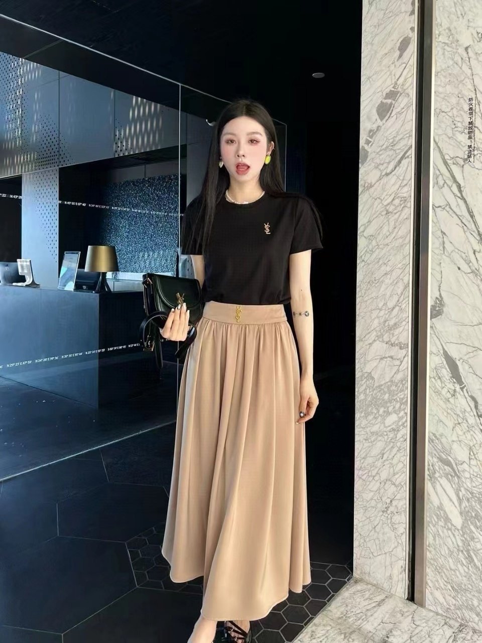 SAINT LAURENT 생로랑 롱치마 반팔 셋트