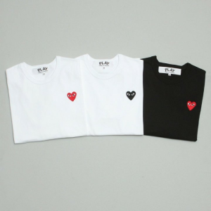 COMME DES GARCONS 꼼데가르송 하트 와펜 반팔